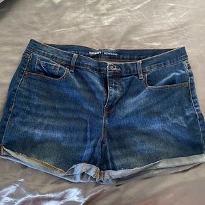 Old Navy Boyfriend 3in Jean Shorts